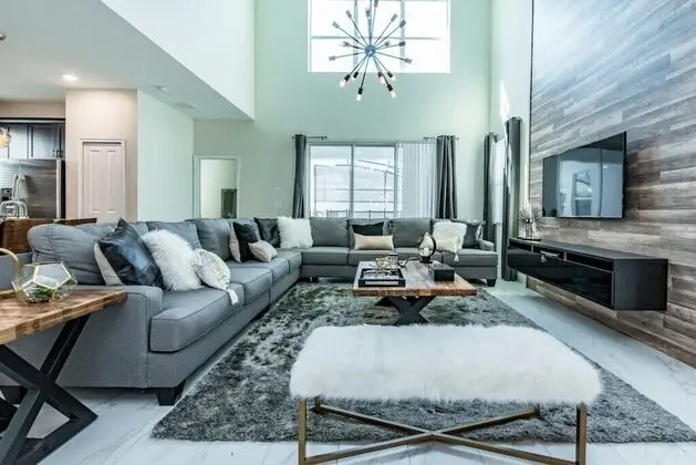 5 Bedroom Resort Villa with Game Room & Pool - Oda Düzeni