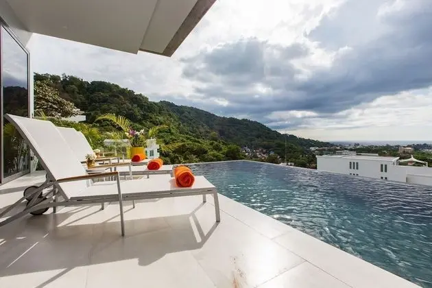 5-Bedroom Villa Omari with Private Pool