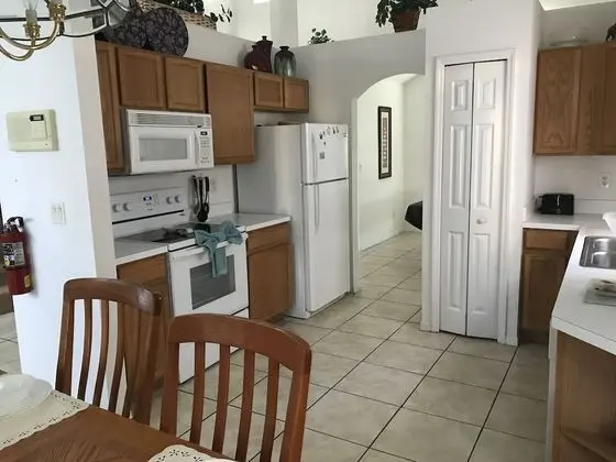 5 Bedroom Pool Home - Mutfak