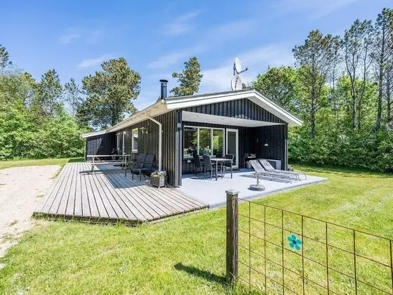 5 Person Holiday Home on a Holiday Park in Nørre Nebel