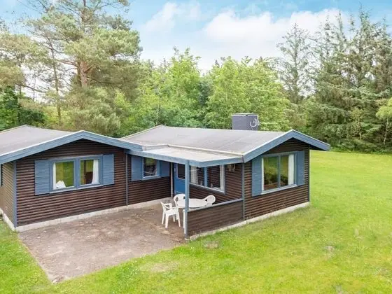 5 Person Holiday Home in Hojslev-by Traum