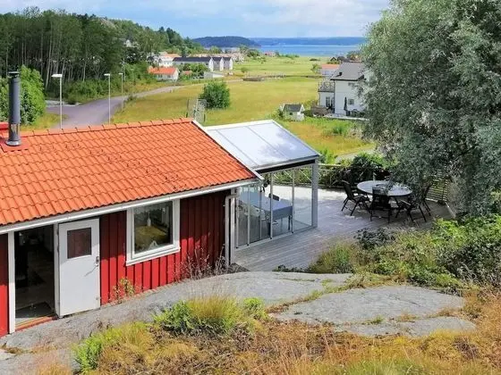 5 Person Holiday Home in Höviksnäs