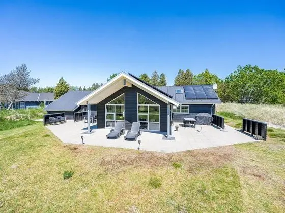5 Star Holiday Home in Blavand - Öne Çıkan Resim