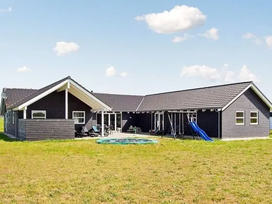 5 Star Holiday Home in Lokken