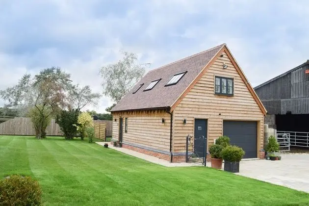 5 Star Luxury 1 bed Near Bicester Village on Farm