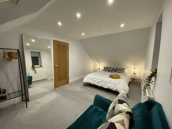 5 Star Unique Luxury Detached Apartment in Windsor - Oda
