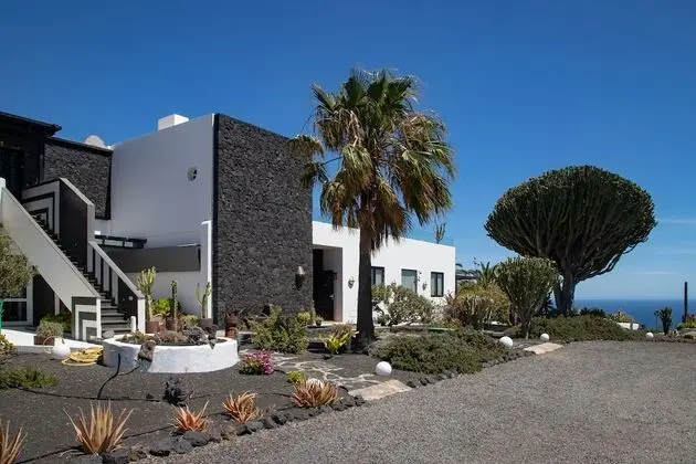 5 Suites