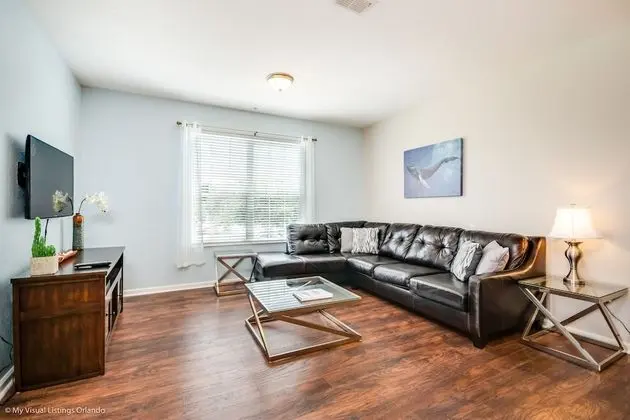5025 Shoreway Loop #208