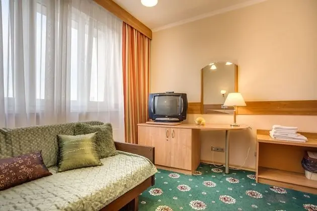 #513 OREKHOVO APARTMENTS with shared bathroom - Oda