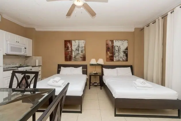 515 Studio Hollywood Beach