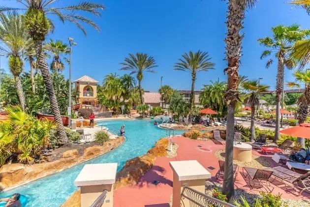 528 Regal Palms