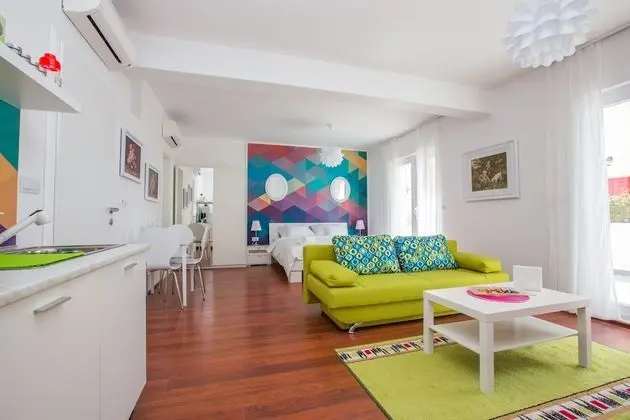 55 & 54 Stairs Apartments - Öne Çıkan Resim