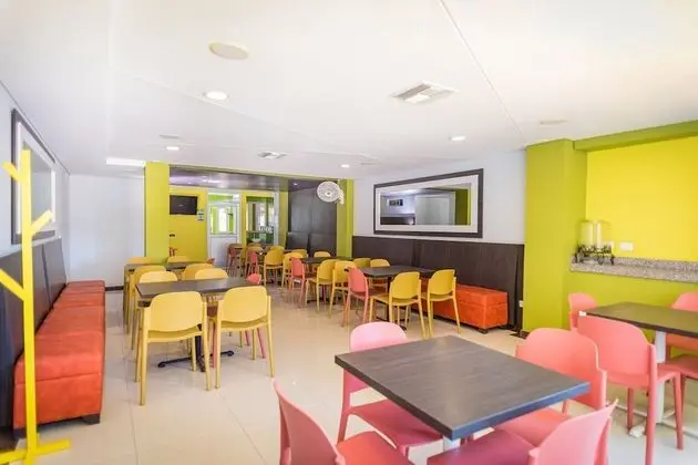 Hotel 56 Avenue Plaza - Yerinde Yemek
