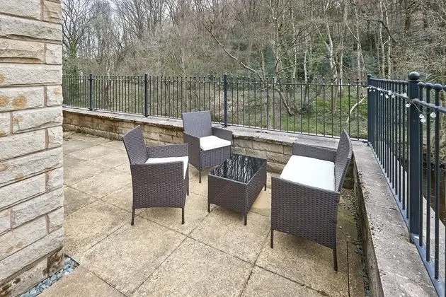 57 Woodland View in Holmfirth