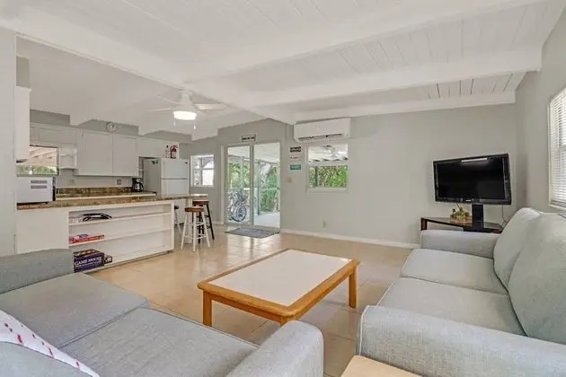 5811 Lauder St - Dış Mekan