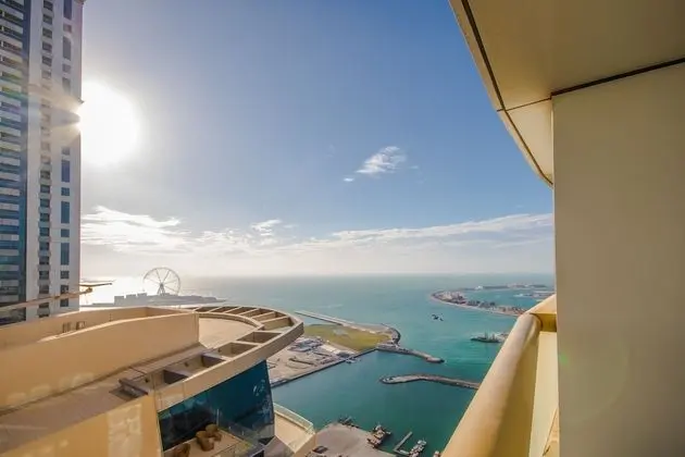 58th Floor Apartment with Dream Sea View