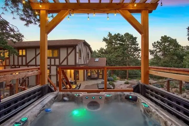 5BR Poe Manor Entertain,hot Tub+has Everything! - Havuz