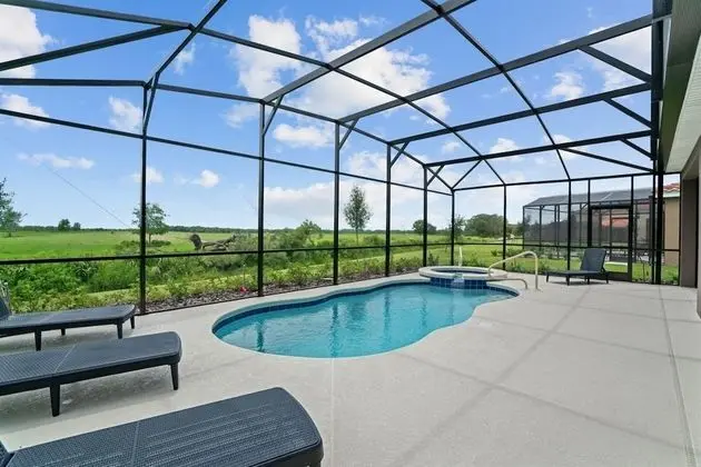 5BR Pool Home w Gameroom