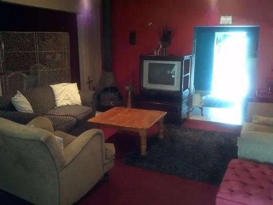 5th Avenue Guest House - Lobi
