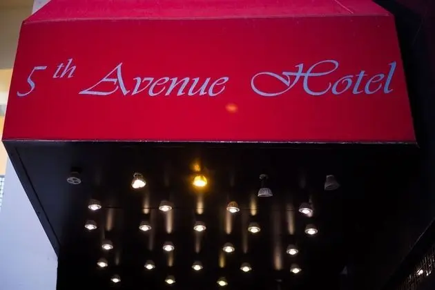 The 5th Avenue Hotel - Dış Mekan