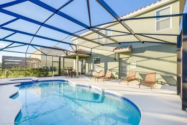 6 Bed 4 Ba Villa with Pool & Spa