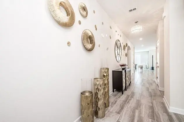 6 Bed 5 Ba Villa with Pool, Spa & Lake View - İç Mekan