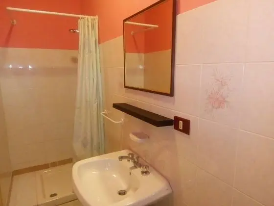 6-bed Room for Rent With Private Bathroom - Molise - Banyo Özellikleri