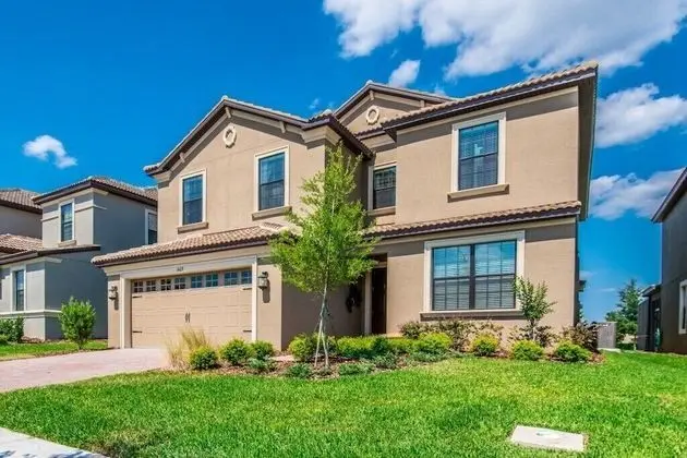6 Bedroom 5 Bathroom Vacation Home