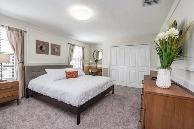 6 Bedroom 5 Bathroom Vacation Home - Oda