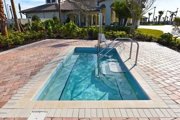 6 Bedroom 6 Bathroom Villa