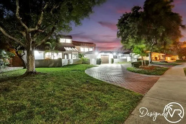 6 BR Home with Heated Pool & Golf View - Dış Mekan