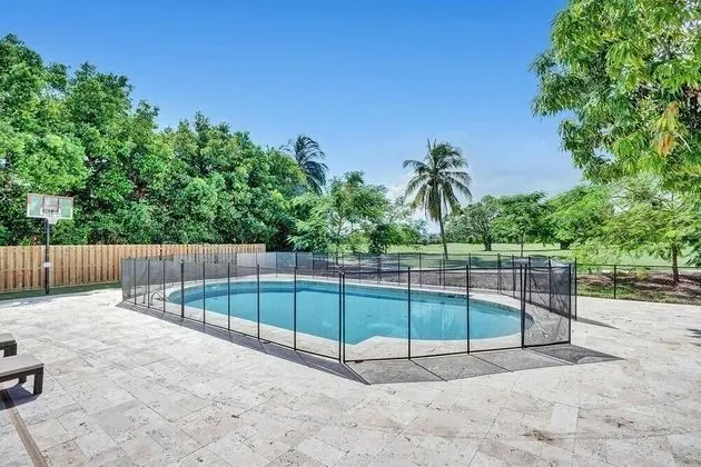 6 BR Home with Heated Pool & Golf View - Havuz
