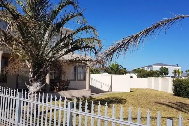 6 Fairway 2 Self catering - Dış Mekan
