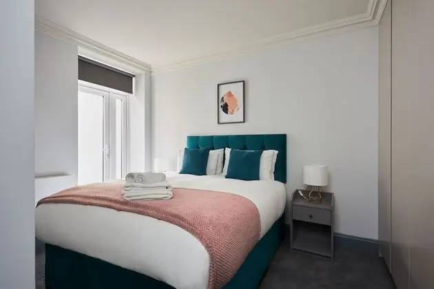 6 Ongar Road by Flying Butler