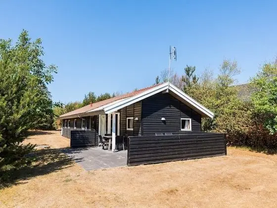 6 Person Holiday Home on a Holiday Park in Blåvand