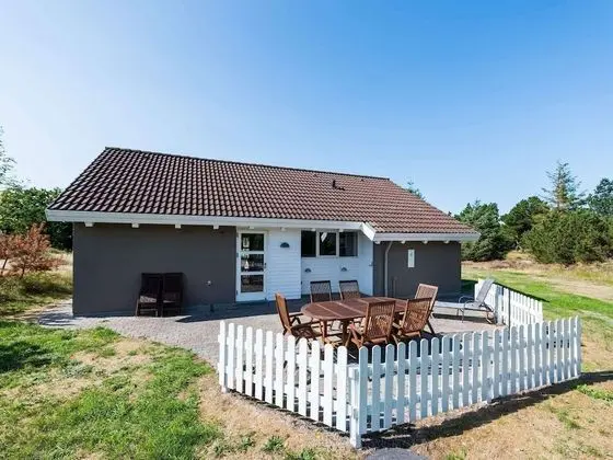 6 Person Holiday Home on a Holiday Park in Blåvand