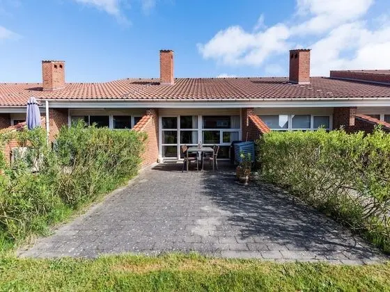 6 Person Holiday Home on a Holiday Park in Blåvand