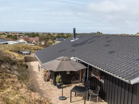 6 Person Holiday Home on a Holiday Park in Fanø