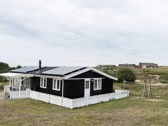 6 Person Holiday Home on a Holiday Park in Fanø