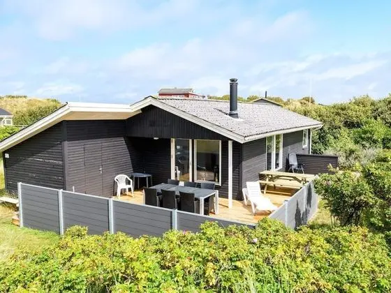 6 Person Holiday Home on a Holiday Park in Fanø