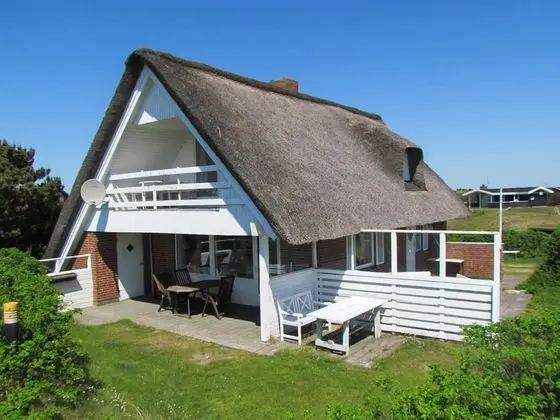 6 Person Holiday Home on a Holiday Park in Fanø