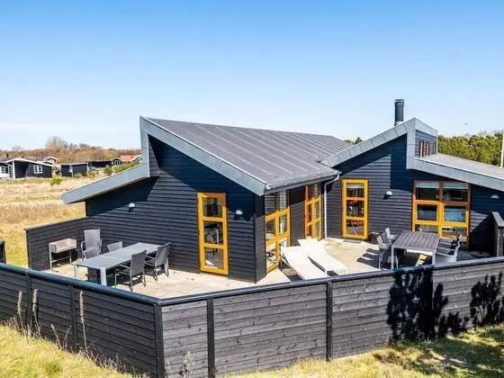 6 Person Holiday Home on a Holiday Park in Fanø