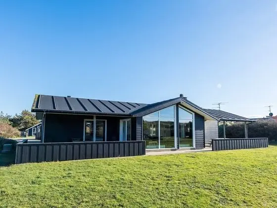 6 Person Holiday Home on a Holiday Park in Hvide Sande