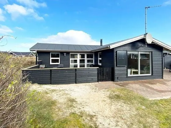 6 Person Holiday Home on a Holiday Park in Hvide Sande