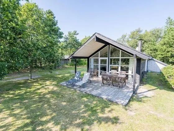 6 Person Holiday Home on a Holiday Park in Nørre Nebel