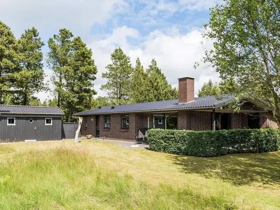 6 Person Holiday Home on a Holiday Park in Nørre Nebel