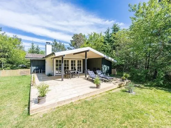 6 Person Holiday Home on a Holiday Park in Nørre Nebel