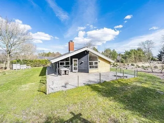 6 Person Holiday Home on a Holiday Park in Nørre Nebel