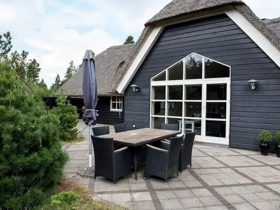 6 Person Holiday Home on a Holiday Park in Nørre Nebel