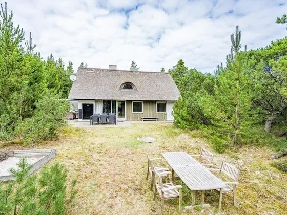 6 Person Holiday Home on a Holiday Park in Nørre Nebel